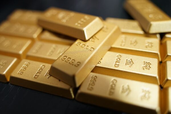 This Chinese jewelry stock is attractive despite the swings in gold prices