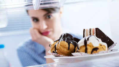 Sugar Cravings: Craving sugar all the time? Endocrinologist explains how hormones, blood sugar swings and diet imbalances trigger it and simple ways to control the cravings |