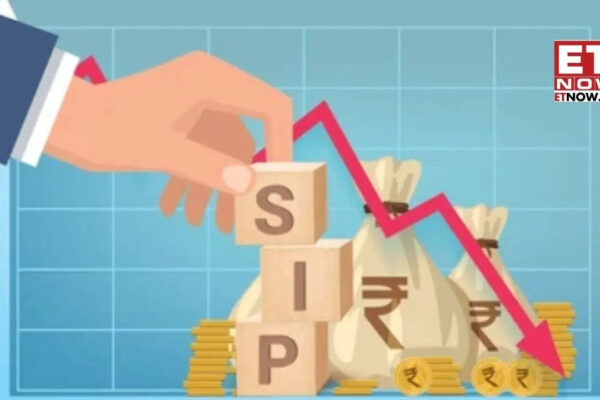 SIP crisis: Rs 25 lakh crore wealth wiped out in just 6 days – Why SIP returns are going negative and what investors must do now? - Mutual Funds