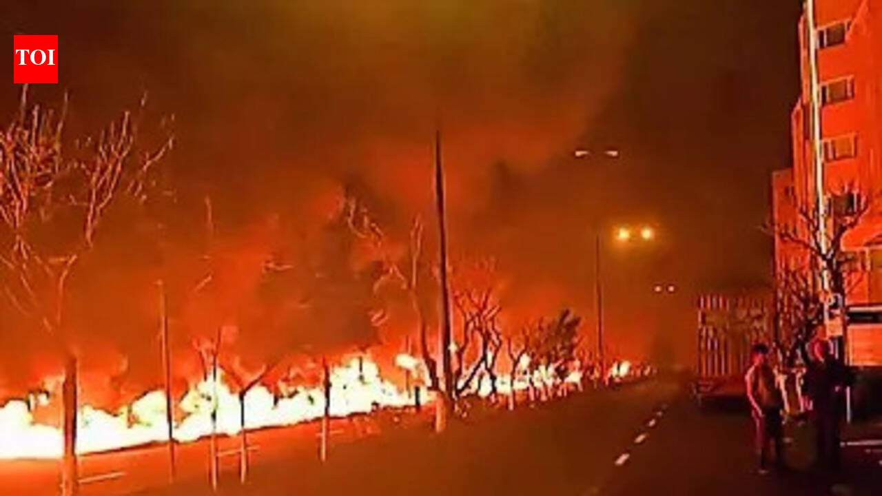 US-Israel-Iran War News Live Updates: 'Will not allow one litre of oil to be exported,' Iran warns as crude prices roil markets