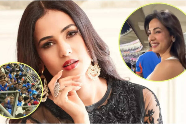 Sonal Chauhan blushes as crowd sings her 'Zara Sa' song live at India vs New Zealand T20 World Cup final - Video | Hindi Movie News