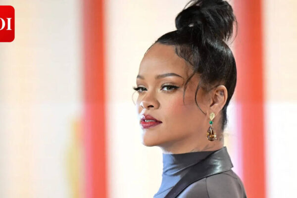 Rihanna ‘freaking out’ after shooting incident: Ramps up security at Beverly Hills house - Report |