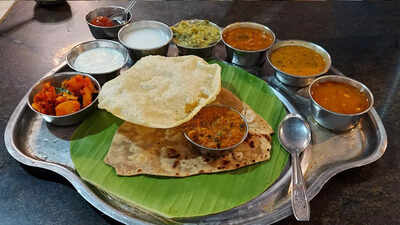 Food prices push retail inflation in February to 3.2%