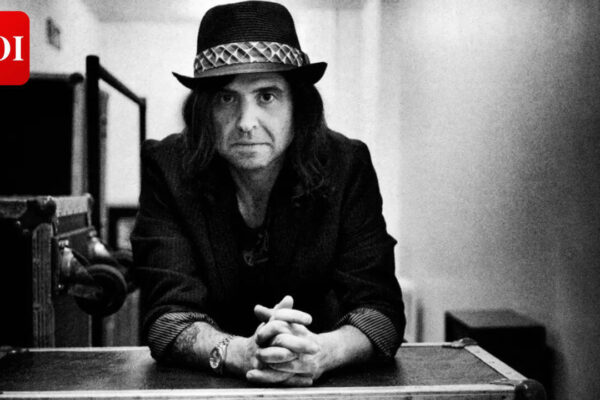 Motörhead guitarist Phil Campbell passes away at 64 after complex major operation; Fans mourn veteran musician | English Movie News