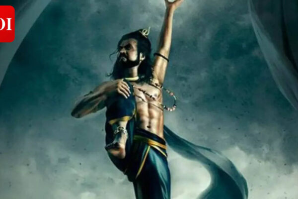 ‘Kochadaiiyaan’ case: Madras High Court warns six-month jail time to Rajinikanth's film producer over unpaid dues | Tamil Movie News