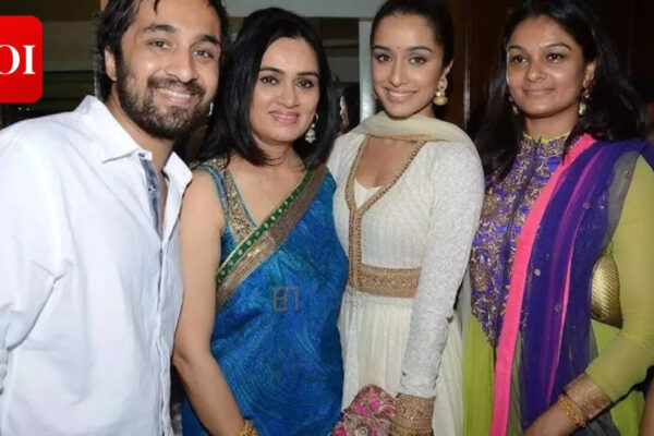 Tejaswini Kolhapure recalls being asked to act like sister Padmini Kolhapure in auditions: 'So many times I felt like giving up' |