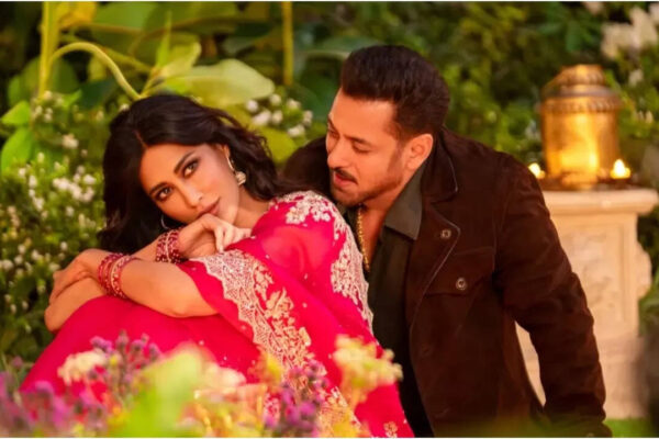 ‘Maatrubhumi’ 'Chand Dekh Lena' teaser: Salman Khan and Chitrangda Singh portray silent pain and love of army families | Hindi Movie News