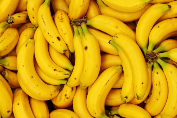 How to keep bananas fresh for weeks without turning black |