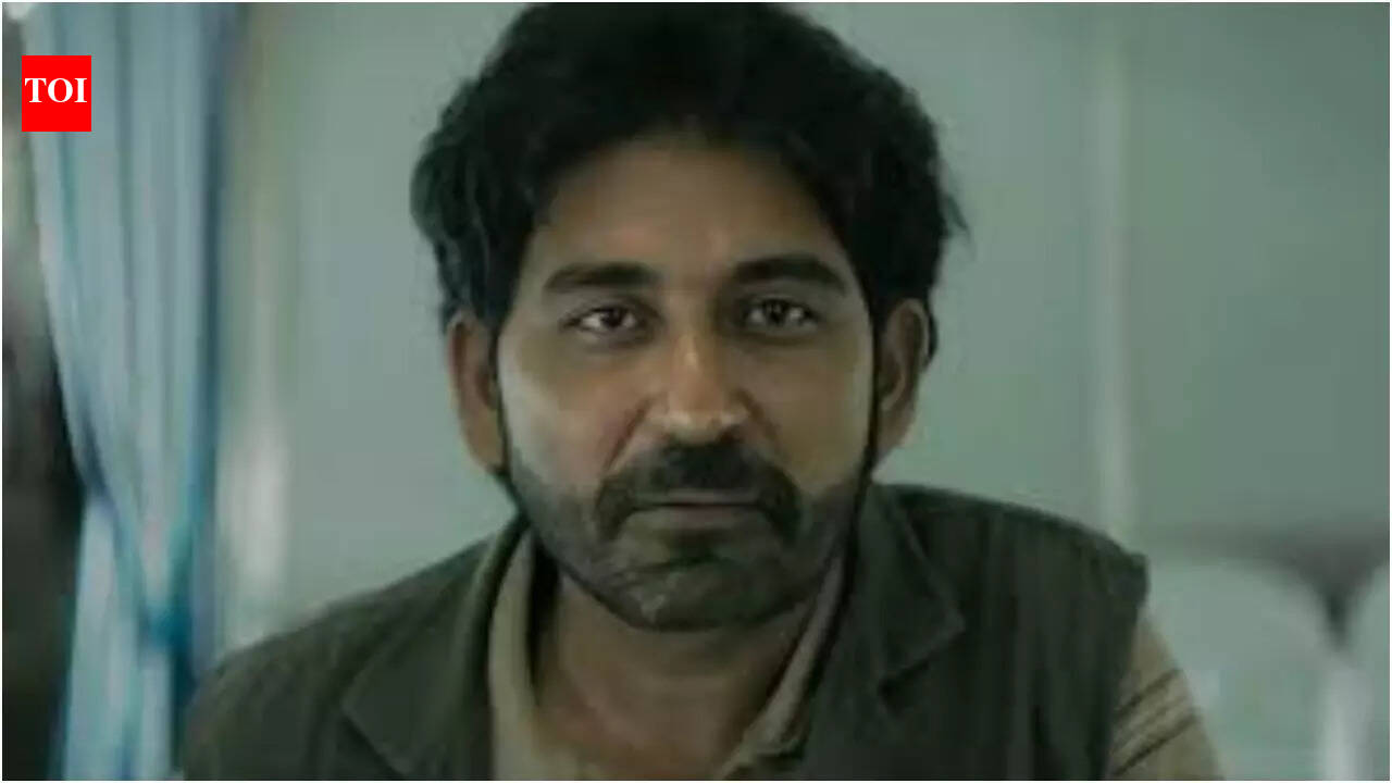 Vivek Sinha: 'Dhurandhar The Revenge’ actor Vivek Sinha hits back at 'Darpok Hindu' dialogue backlash from trailer: ‘Itna gussa?’ | Hindi Movie News