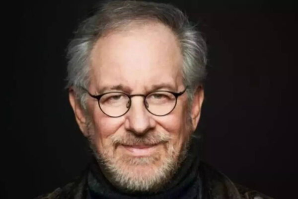 Steven Spielberg: Is E.T. real? Filmmaker Steven Spielberg says he has a ‘strong suspicion’ we’re ‘not alone’ on Earth | English Movie News