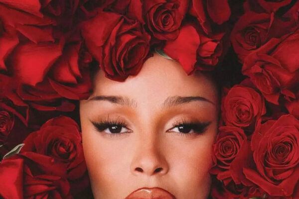 Doja Cat explains why she aims to look 'purposefully ugly' for the paparazzi: 'I turn it into a game' | English Movie News