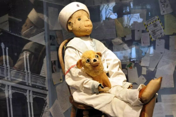 Forget Annabelle, why Robert the Doll is the world’s most terrifying toy |