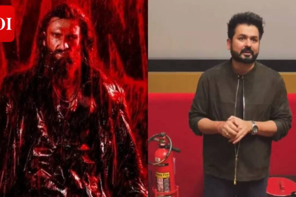 Aditya Dhar 'OVERWHELMED' by 'Dhurandhar: The Revenge' success; thanks fans and brilliant cast: 'You gave your heart and soul to this film' - WATCH﻿﻿ |