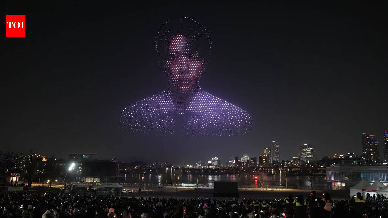 BTS makes full-group return in Seoul, opens ‘ARIRANG’ concert with ‘Body to Body’ |