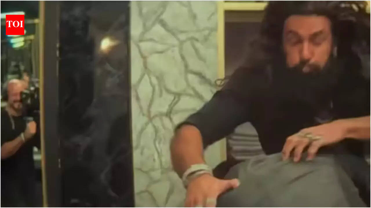 ‘Dhurandhar 2’: Fans catch cameraman reflection in Ranveer Singh fight scene, peak detailing goes viral |