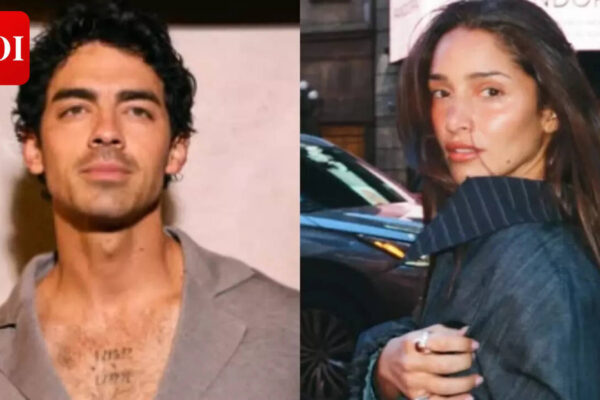 Joe Jonas spotted KISSING girlfriend Tatiana Gabriela, years after divorce from Sophie Turner |