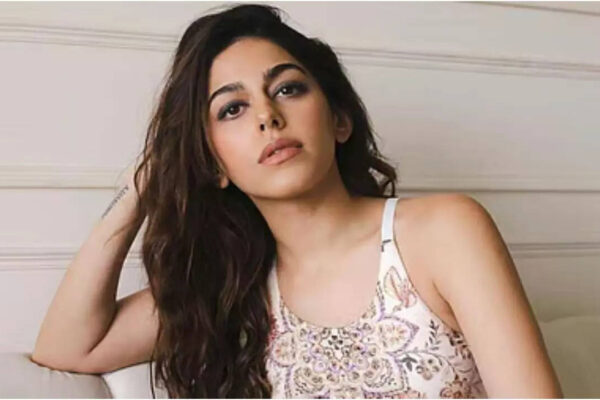 "I'm not the type to hide, lie...": Alaya F REACTS to plastic surgery buzz, denies nose job and lip fillers | Hindi Movie News