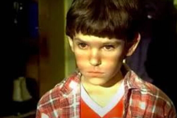 Henry Thomas: ‘E.T.’ star Henry Thomas reflects on child stardom: ‘I wasn't ready for it’ | English Movie News