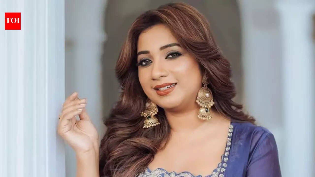 Is Shreya Ghoshal taking Rs 1.65 crore for a live show? Netizens react and say, 'She is honestly undercharging' |