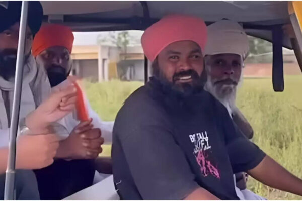 ‘Ticket costs around Rs 500, I’ll watch it later’: Auto driver who debuted in films can’t afford ‘Dhurandhar 2’ tickets | Hindi Movie News