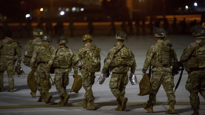 Preparing for 'final blow'? Paratroopers, marines & sailors - US rushing troops to Middle East