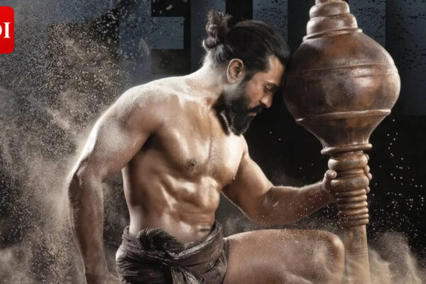 'On pure vegetarian diet': Ram Charan maintained 'Peddi' physique even during Ayyappa Deeksha, Buchi Babu Sana reveals | Tamil Movie News