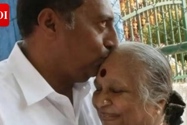 Prakash Raj’S Mother Death News: Prakash Raj’s mother, Swarnalatha, passes away at 86; Film industry mourns 'Jana Nayagan' actor’s personal loss | Tamil Movie News