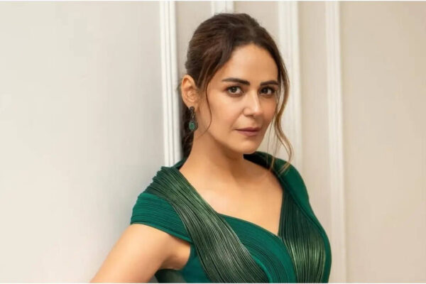Mona Singh opens up on ‘Mona Ka Magic’, 'I’m willing to look fatigued, tired, whatever the character demands' | Hindi Movie News