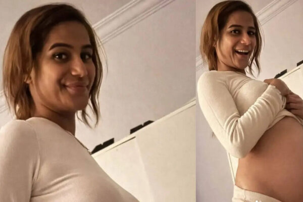 Poonam Pandey flaunts baby bump, did she announce pregnancy? Shocked netizens think it's April fool prank or prosthetic | Hindi Movie News