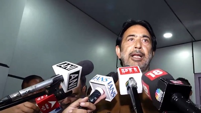 'No seat vacant': Congress to take on Mamata with 'big leader', contest all 294 in Bengal polls | India News