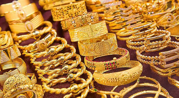 Difference between 14k, 18k and 22k gold? Here’s what jewellers don’t always explain |
