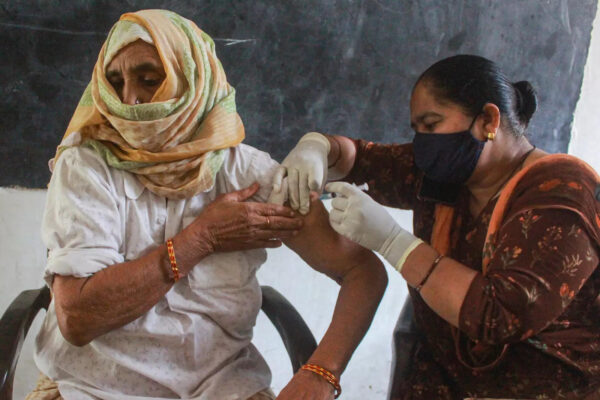 Single dose of Covid-19 vaccine sufficient for already infected people: Study | India News