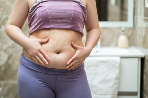 Is the ‘vacuum belly’ workout safe? Taiwan singer’s viral performance triggers health concerns online |