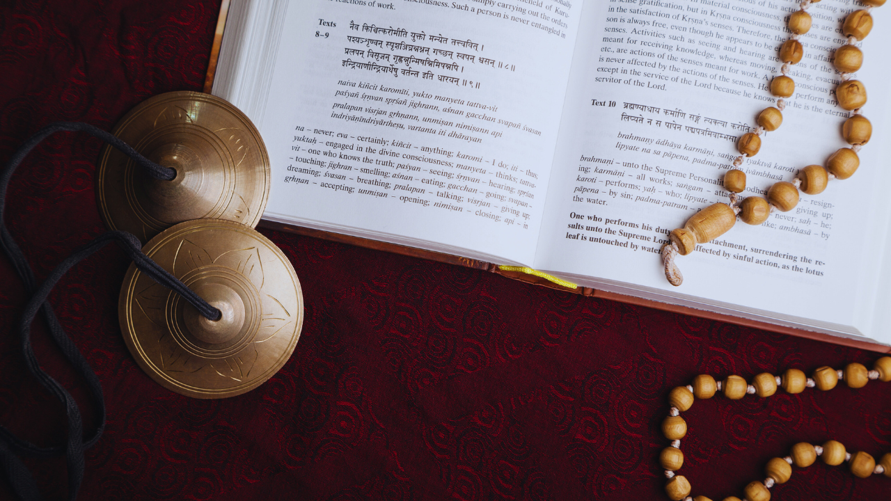 Which Indian states have Sanskrit as an official language |