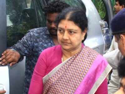 AIADMK's stern warning to those in touch with Sasikala, expels 17 party workers, OPS elected deputy leader | India News