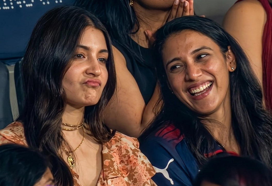 Not just Virat Kohli’s flying kiss - Anushka Sharma’s ₹18k floral top and retro denims steal the show at IPL 2026 opener