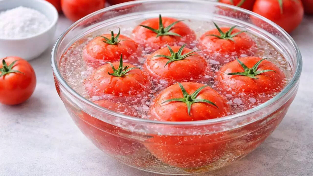 Stop washing tomatoes with plain water; use this trick to remove pesticides |