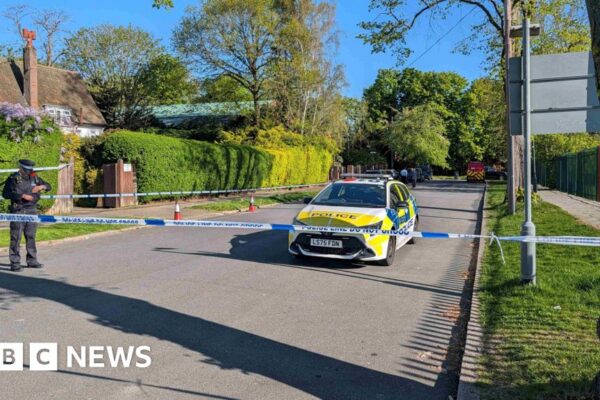 Boy, 17, pleads guilty to synagogue arson attack