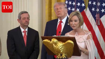 'Absolutely vile': Trump's faith advisor compares him to Jesus Christ, faces massive backlash online | World News