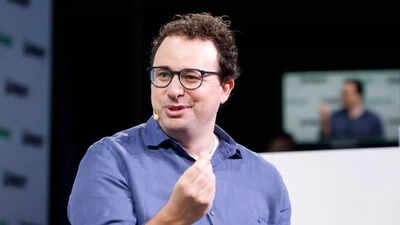 Anthropic CEO Dario Amodei says AI will kill more than 50% of jobs right now; but inside, one of his own top executives says the AI company can't…