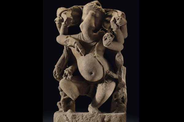 US restitutes 657 stolen antiquities to India