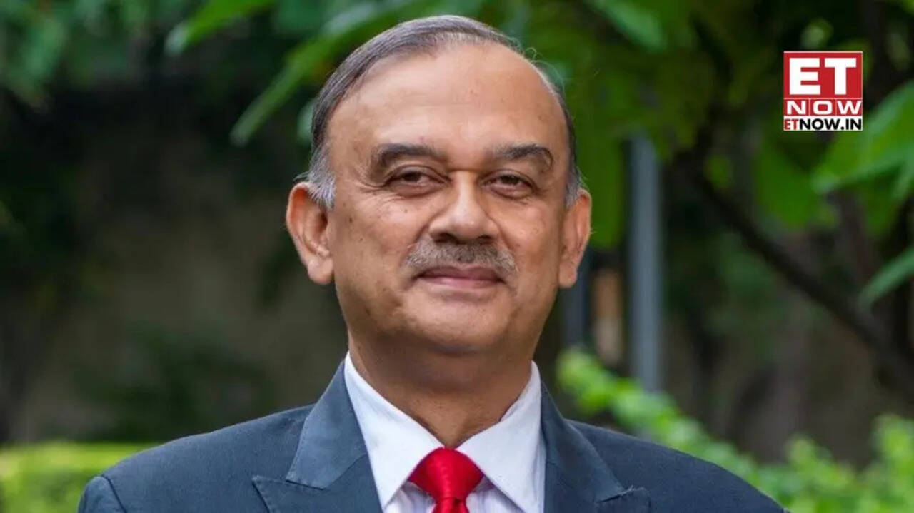 HDFC Bank not mulling legal action against Atanu Chakraborty, focuses on governance review: Sources - Markets