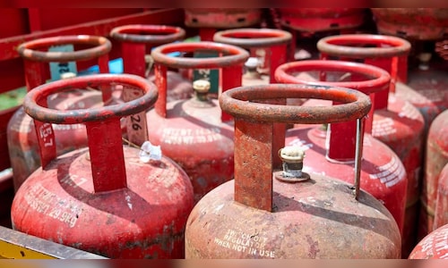 India LPG consumption slides 13% amid West Asia conflict