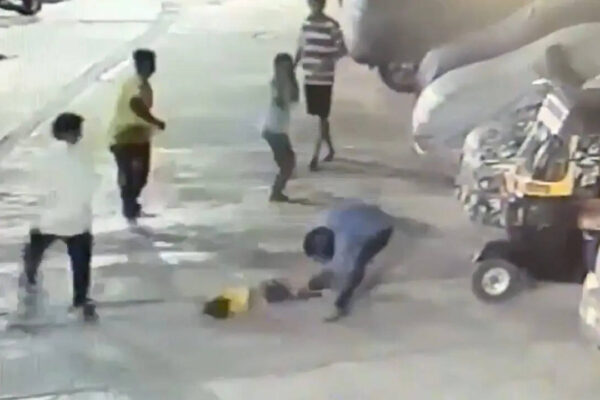 Mumbai Child Assault News: Mumbai auto driver lifts 4-year-old by legs, smashes his head multiple times on ground after tiff with father; child critical | Mumbai News