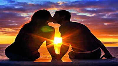 Those hit by 'kissing disease' are 3 times more likely to develop multiple sclerosis | India News