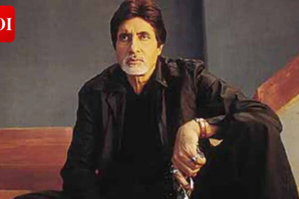 Amitabh Bachchan on 'Aankhen' days: 'Arjun Rampal, Akshay Kumar had blast but insisted on treating me like an elder' | Hindi Movie News