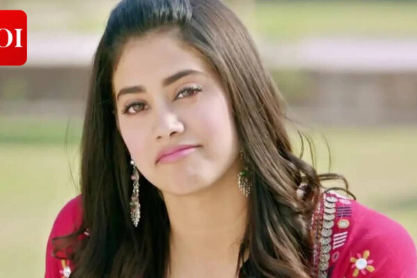 Janhvi Kapoor says she was depressed after Dhadak, felt hated: ‘I was expecting validation from the audience after losing mom’ |