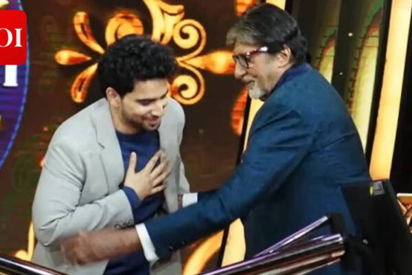 Samay Raina roasts Amitabh Bachchan, admits he lied on KBC about his grandmother being Big B’s fan: ‘You play the room’ | Hindi Movie News