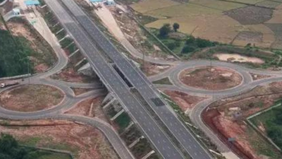 Construction, award of highway projects at 7-year low in 2025-26 | India News