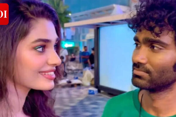 'Love Insurance Kompany': Krithi Shetty shares her first REVIEW; Calls Pradeep Ranganathan, 'Magical' on screen | Tamil Movie News